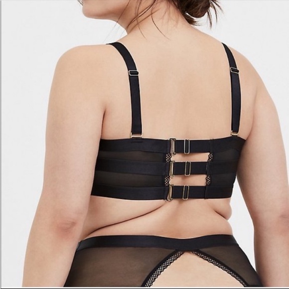Torrid 2X Plus Sexy Boudoir Strappy Peephole Bandeau Bralette NWT - Picture 3 of 4